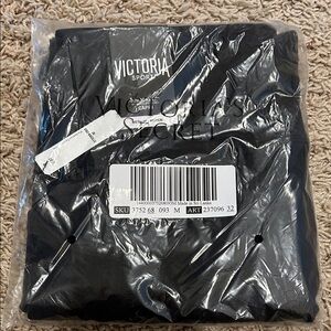 Victoria's Secret Black Knockout Capri